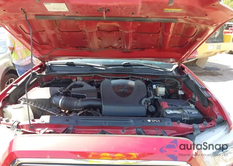 2017 Toyota Tacoma Sr5 V6 z USA, uszkodzony, nr VIN 5TFAZ5CN8HX049738